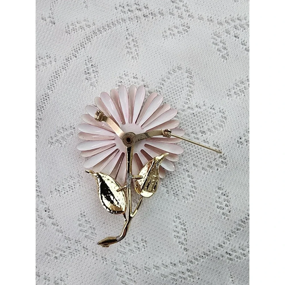 Vintage Retro 50s Flower Brooch Patriotic Pin Daisy 4th July Costume Gold Tone